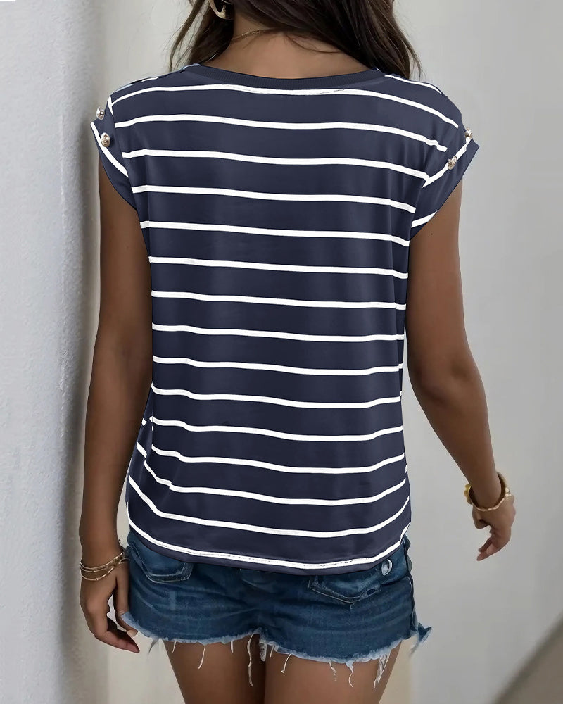 Ameby - Sleeveless and Striped Pattern T-Shirt