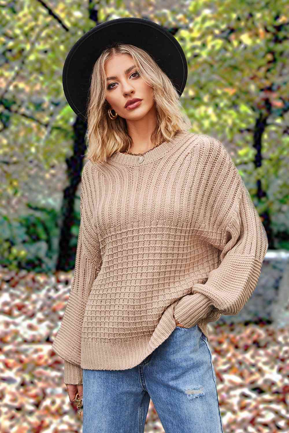 Kamila - Sweater with Round Neck