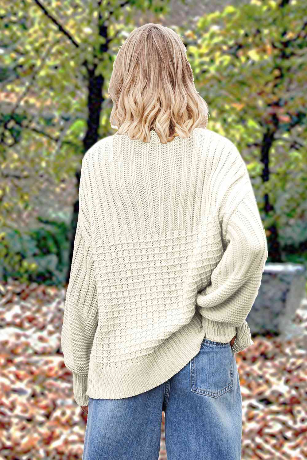 Kamila - Sweater with Round Neck